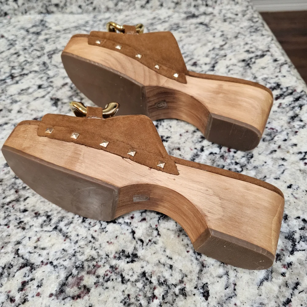Gold Chain Brown Suede Mules Flat Sole - Picture 3 of 4